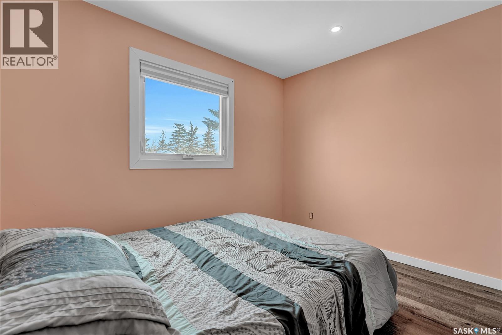 108 Hanley Crescent, Regina, SK - Indoor Photo Showing Bedroom