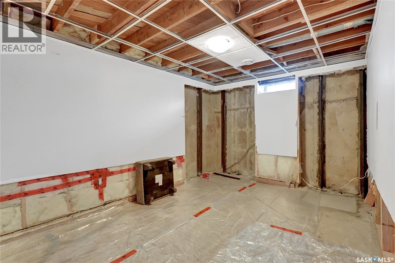 108 Hanley Crescent, Regina, SK - Indoor Photo Showing Basement