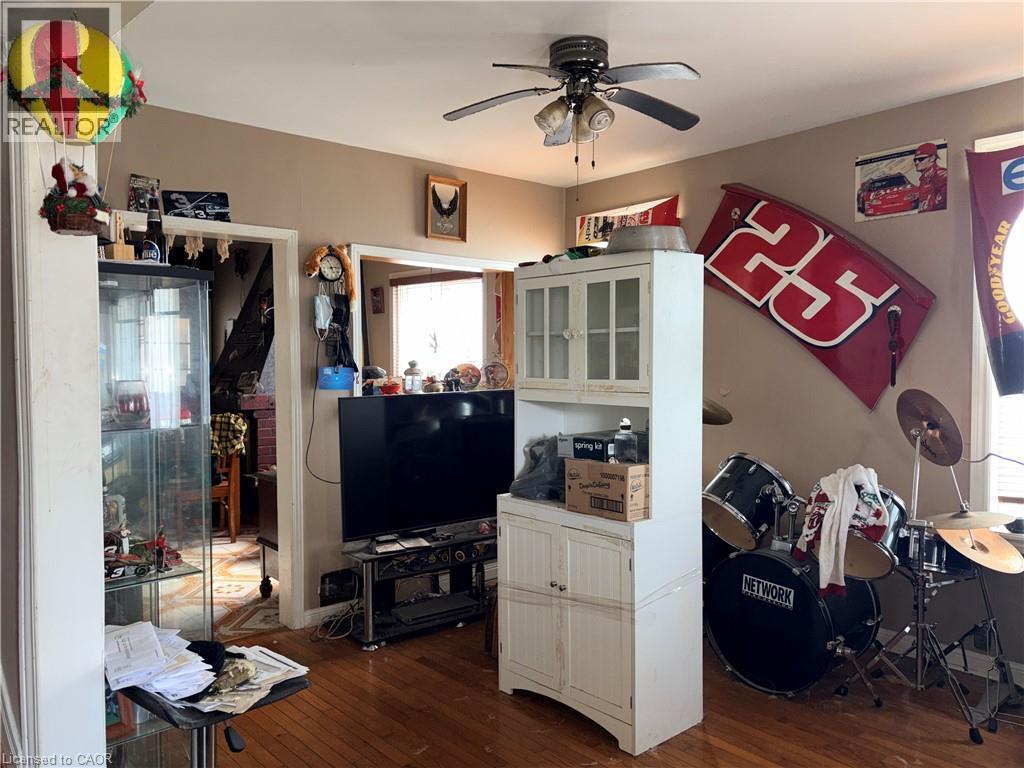 14 Carlisle Street, Hamilton, ON - Indoor Photo Showing Other Room