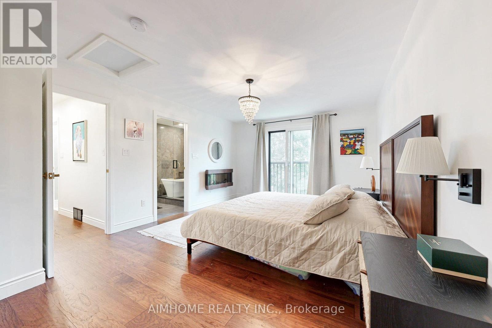 Second Floor Master Bedroom II - 23 Hildegard Drive, Hamilton, ON - Indoor Photo Showing Bedroom