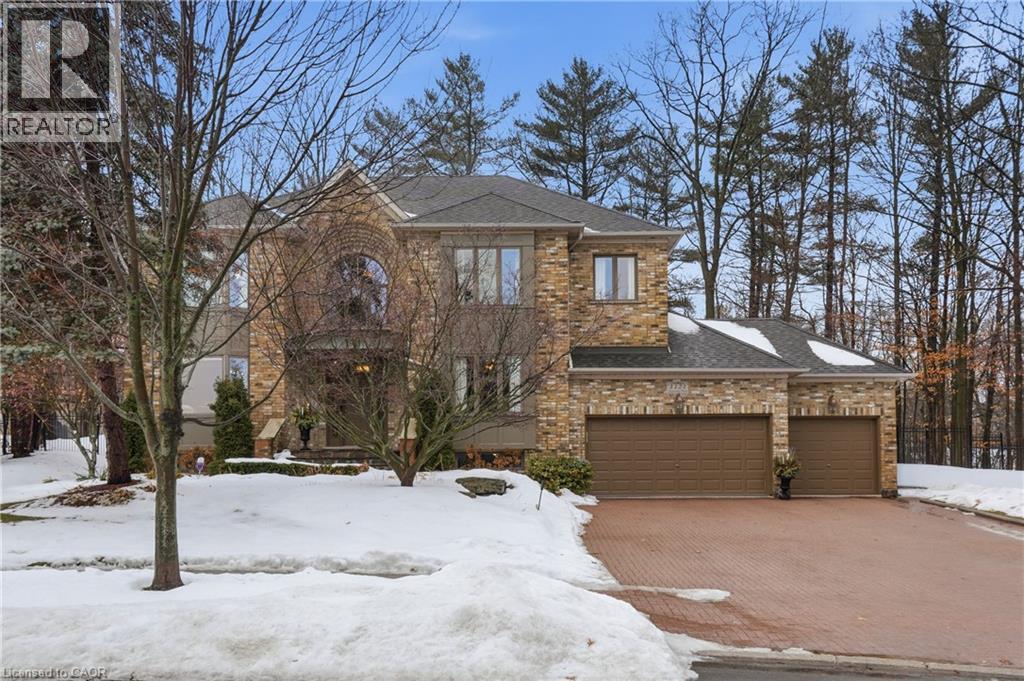 1121 Forestvale Drive, Burlington, ON - Outdoor