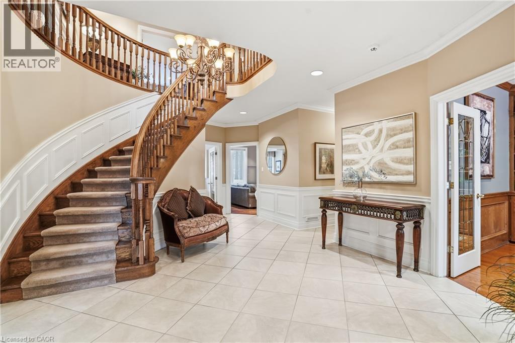 1121 Forestvale Drive, Burlington, ON - Indoor Photo Showing Other Room