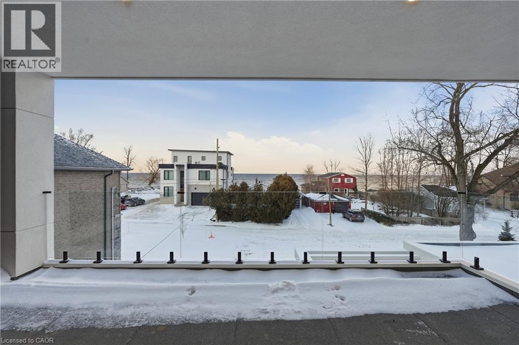 36 Windermere Road, Hamilton, ON - Outdoor