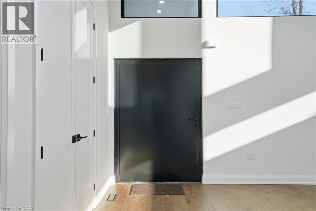 36 Windermere Road, Hamilton, ON - Indoor Photo Showing Other Room