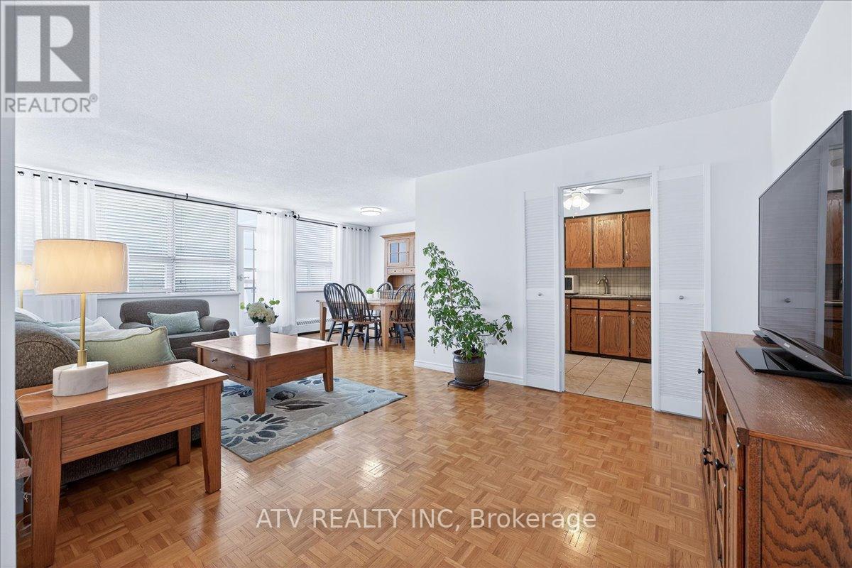 804 - 151 La Rose Avenue, Toronto, ON - Indoor Photo Showing Living Room