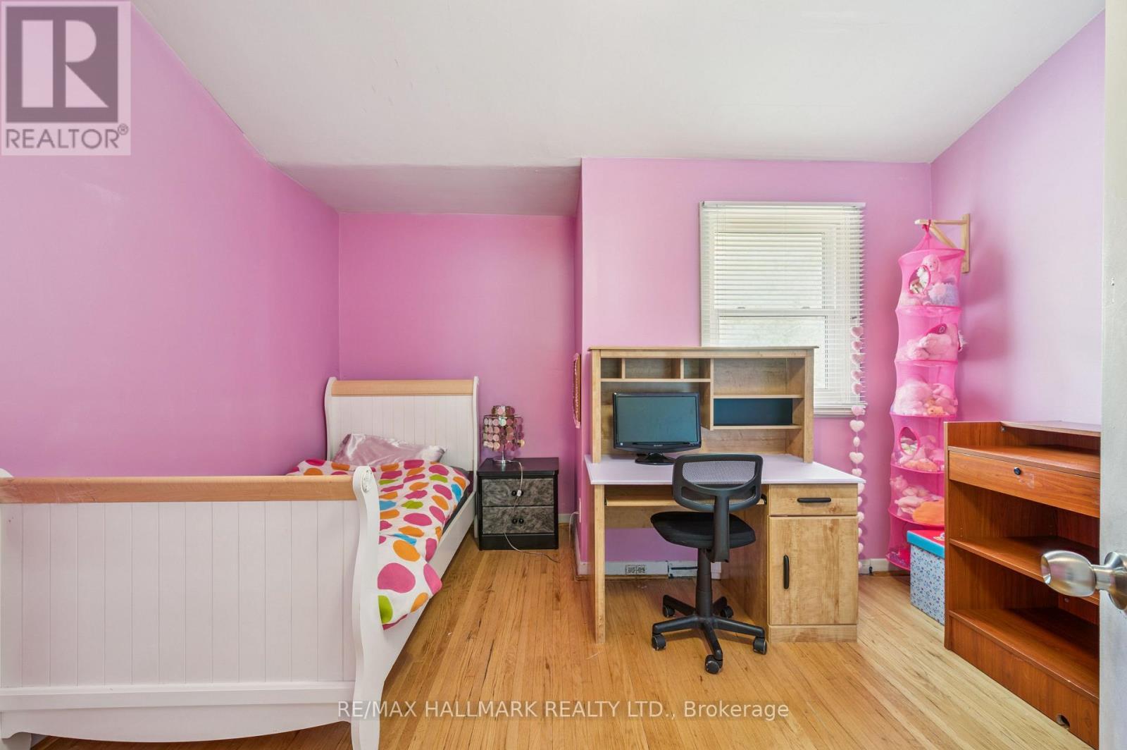 25 - 288 Westcourt Place, Waterloo, ON - Indoor Photo Showing Bedroom