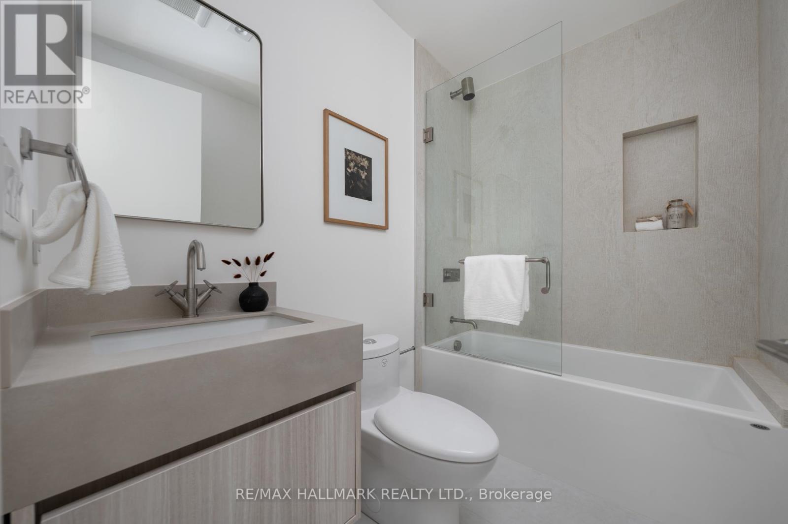 72 Marmot Street, Toronto, ON - Indoor Photo Showing Bathroom