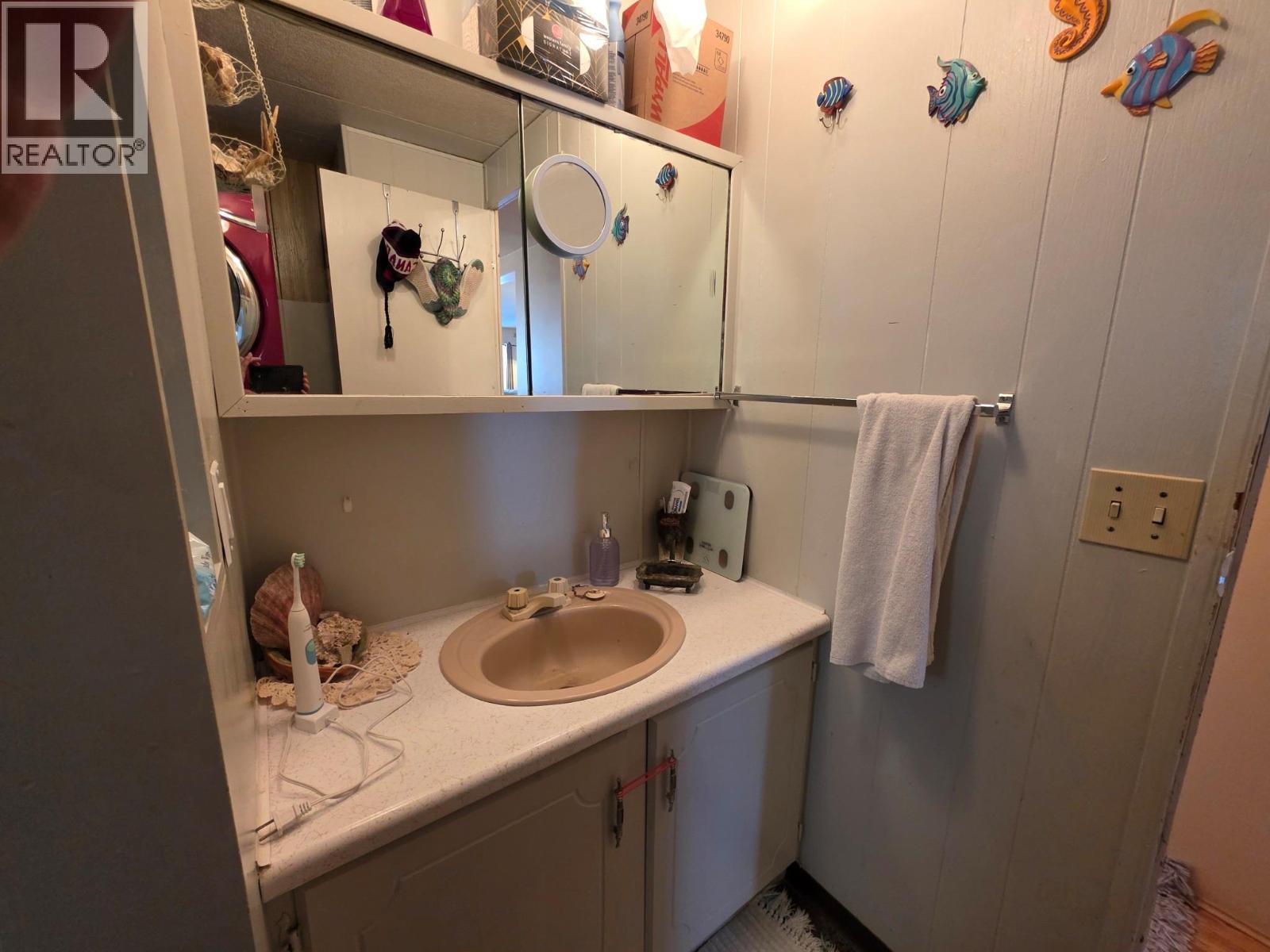 4300 Victoria Avenue E, Grand Forks, BC