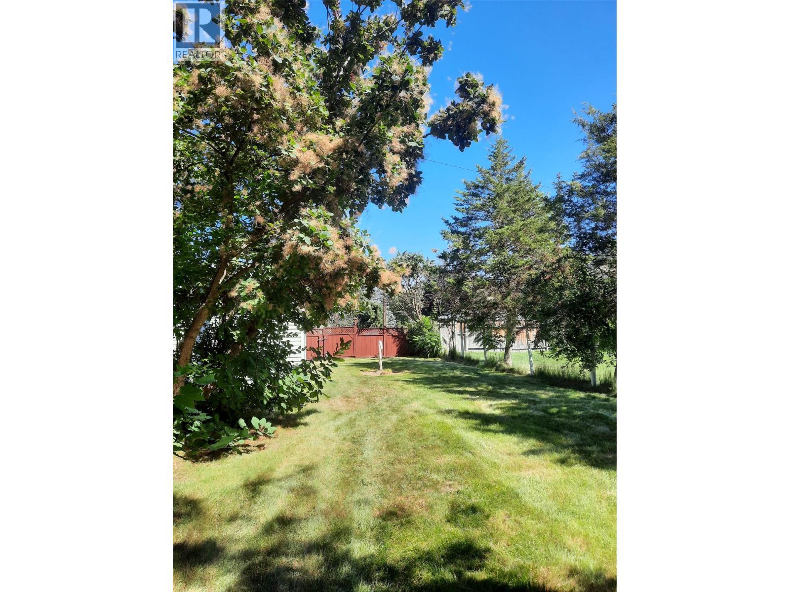 4300 Victoria Avenue E, Grand Forks, BC