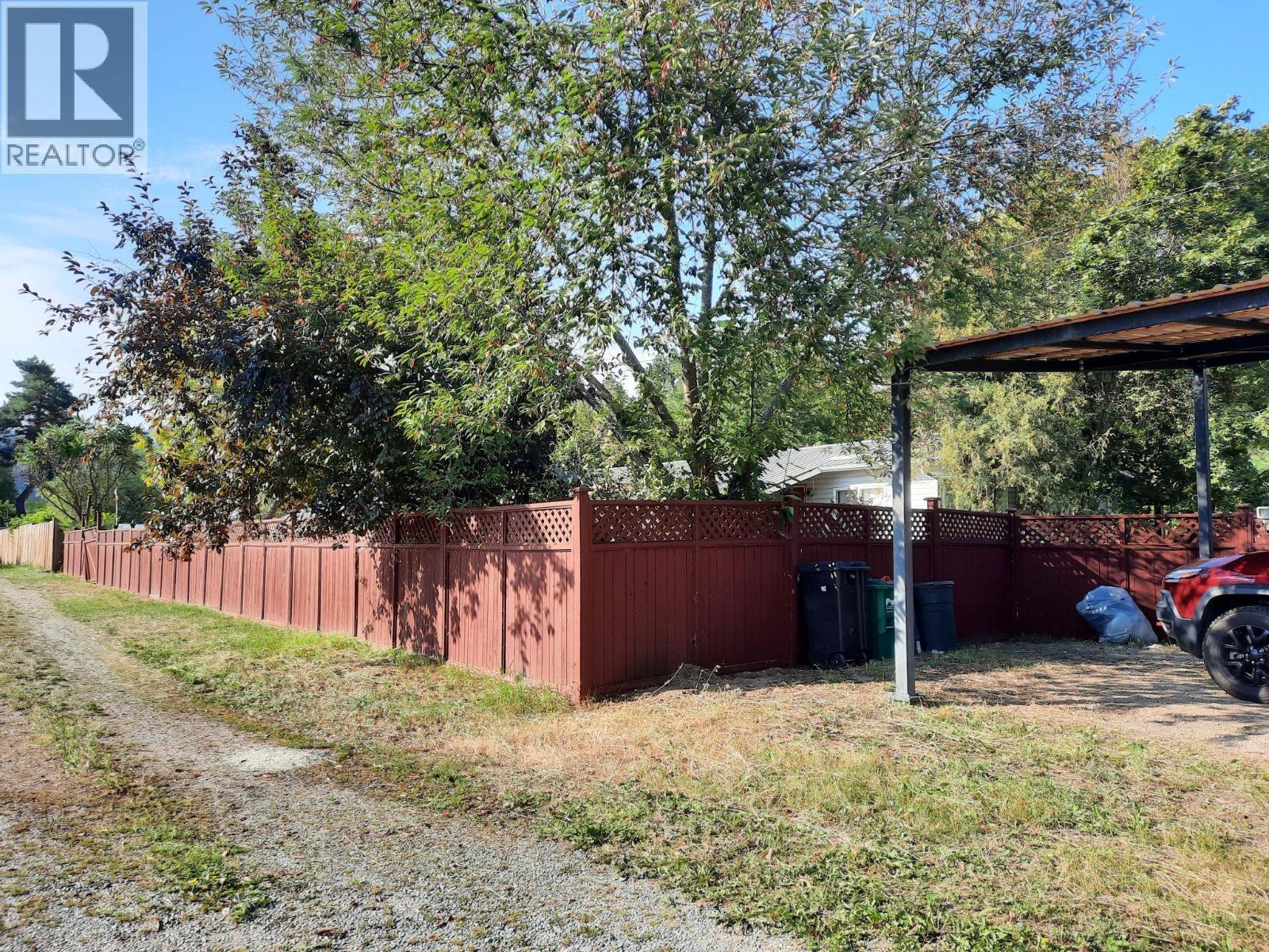 4300 Victoria Avenue E, Grand Forks, BC