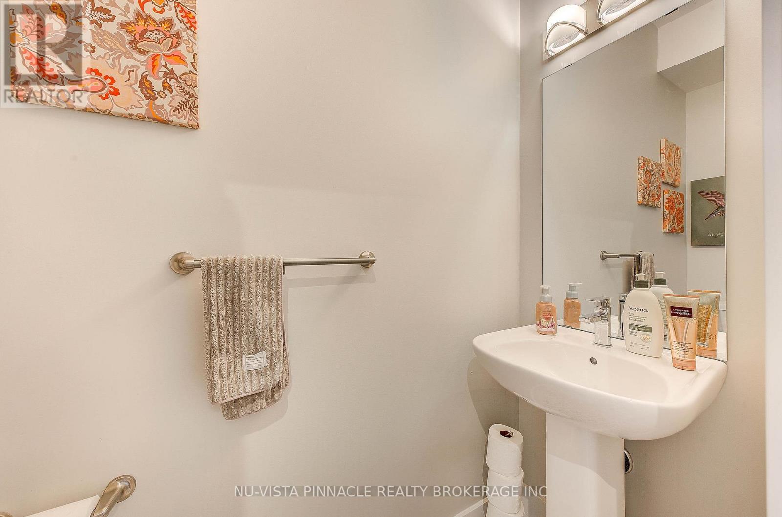 1795 Brayford Avenue, London South (South K), ON - Indoor Photo Showing Bathroom