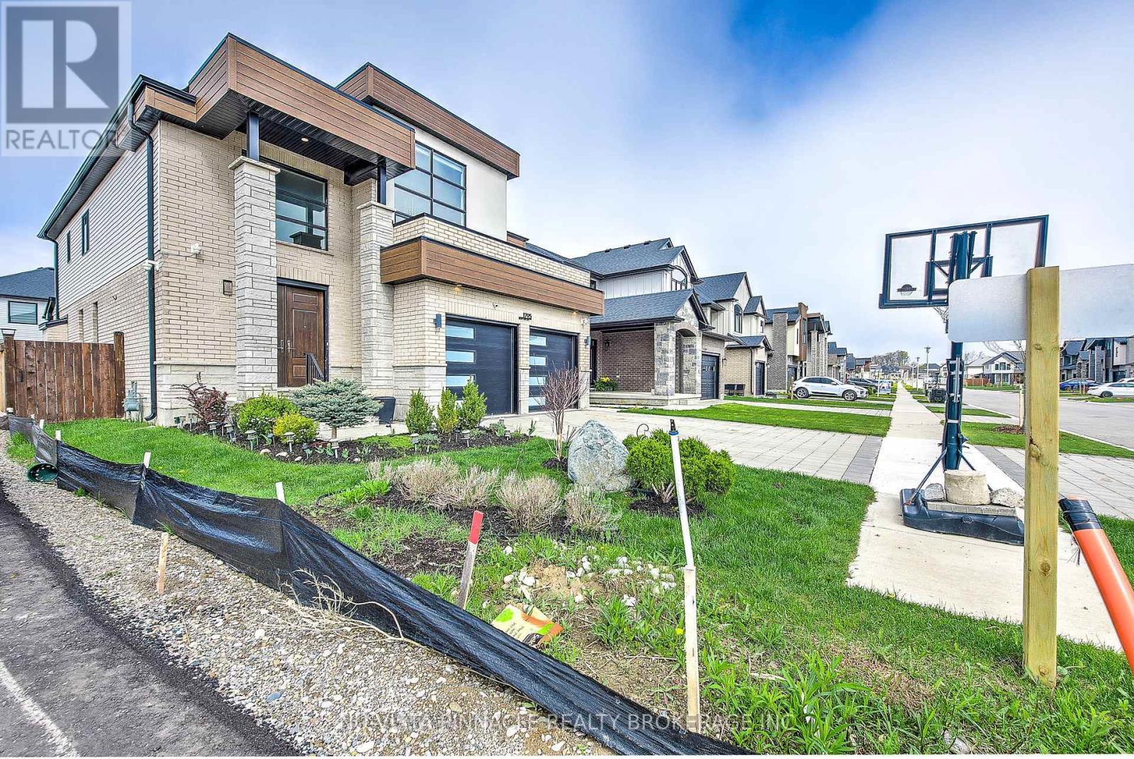 1795 Brayford Avenue, London South (South K), ON - Outdoor