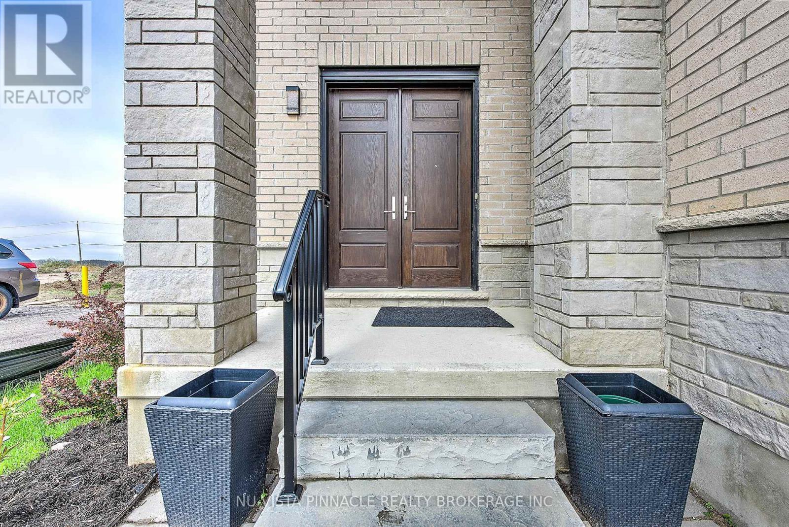 1795 Brayford Avenue, London South (South K), ON - Outdoor With Exterior