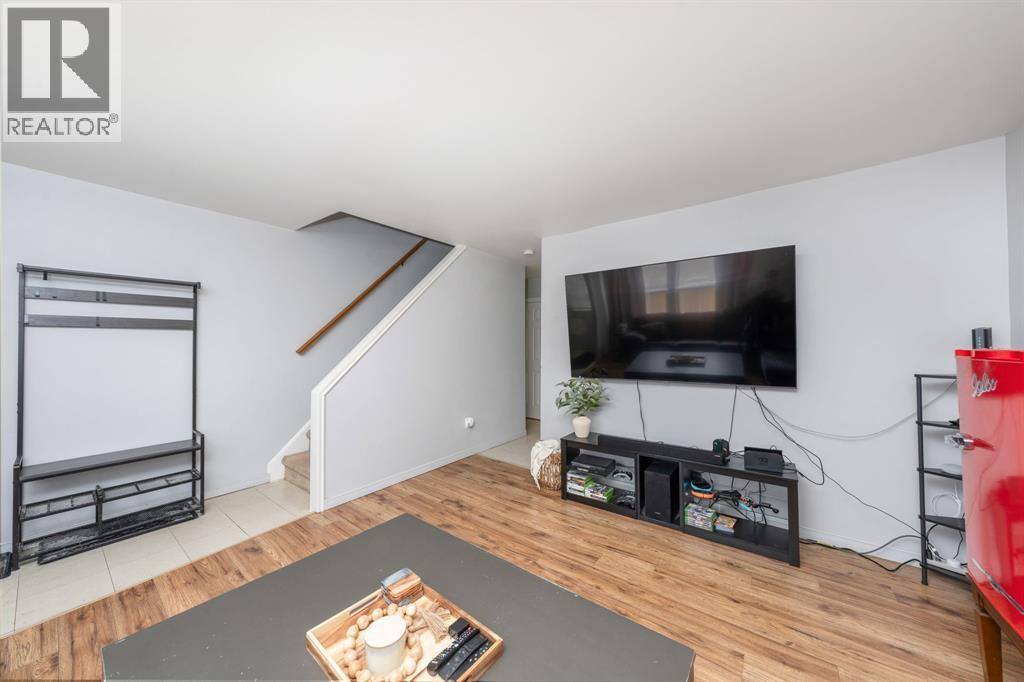 834 Exmouth Street Unit# 29, Sarnia, ON - Indoor Photo Showing Living Room