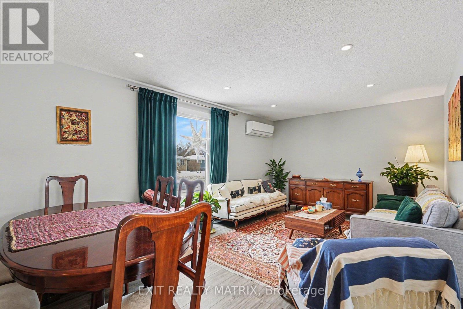 91 Sheldrake Drive, Ottawa, ON - Indoor