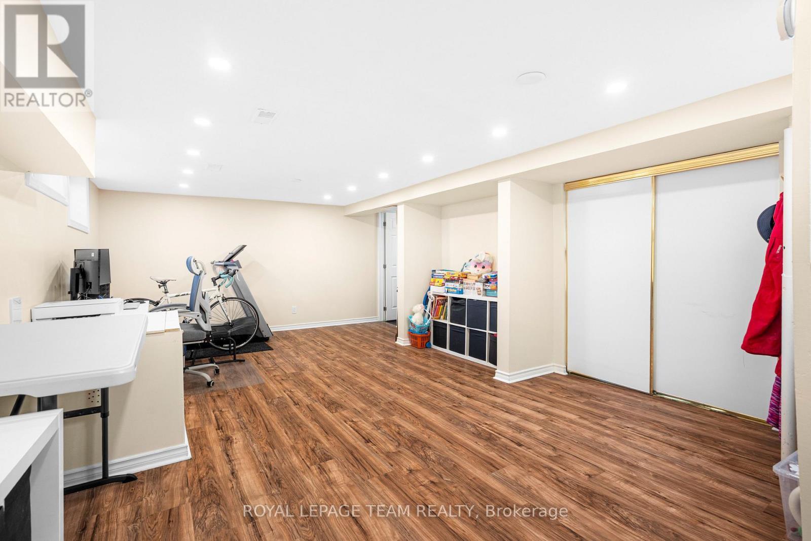 852 Borthwick Avenue, Ottawa, ON - Indoor