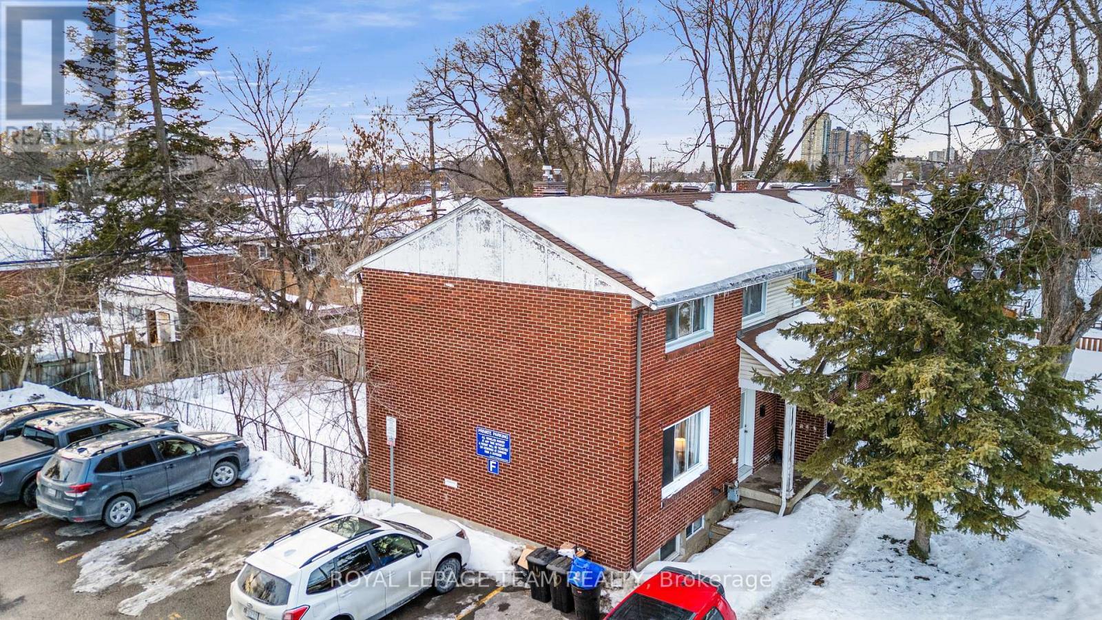 852 Borthwick Avenue, Ottawa, ON - Outdoor