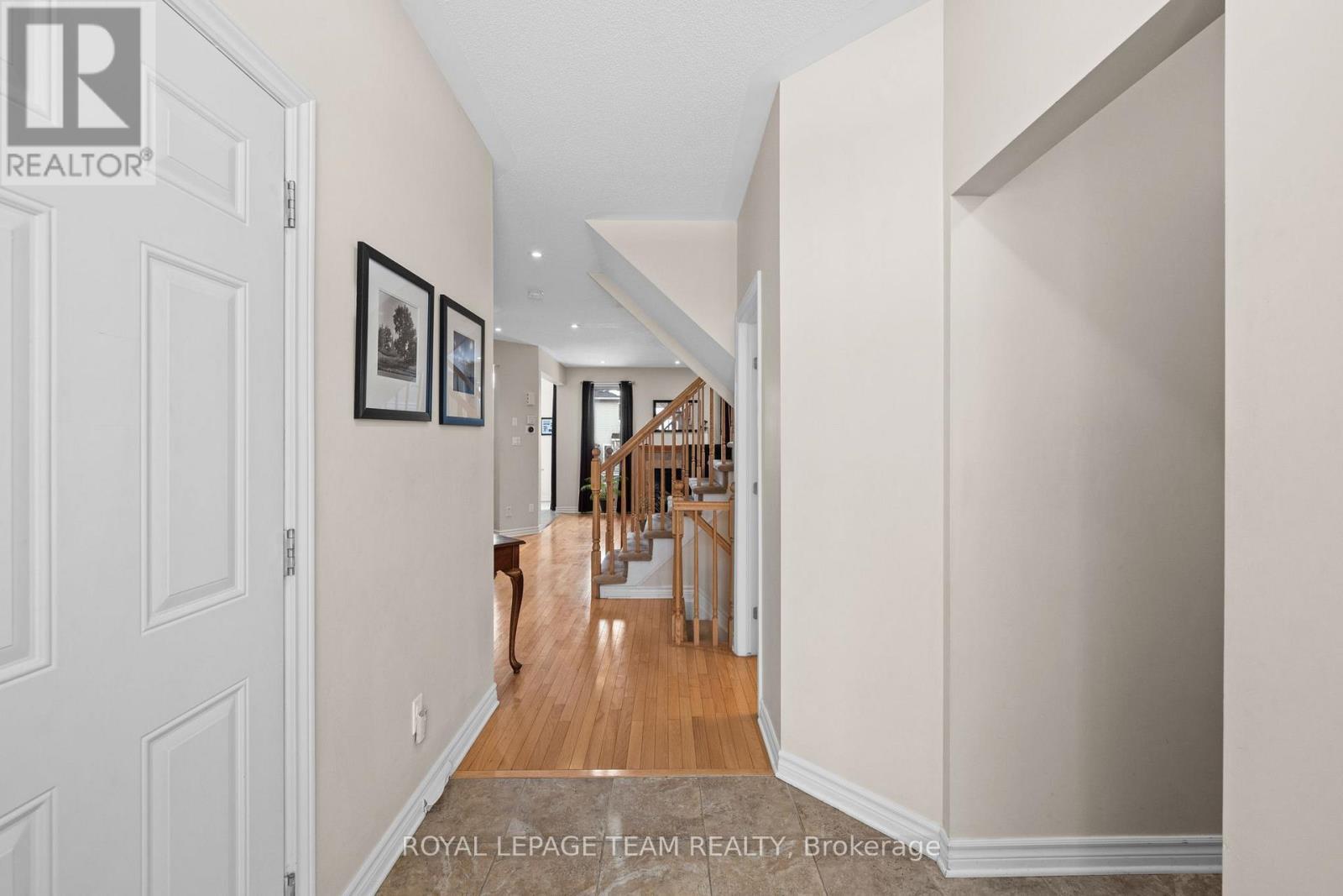 257 Denali Way, Ottawa, ON - Indoor Photo Showing Other Room