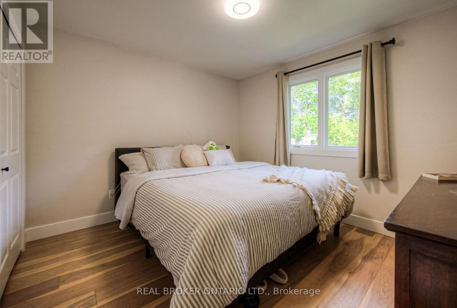 23 Carberry Road, Erin, ON - Indoor Photo Showing Bedroom
