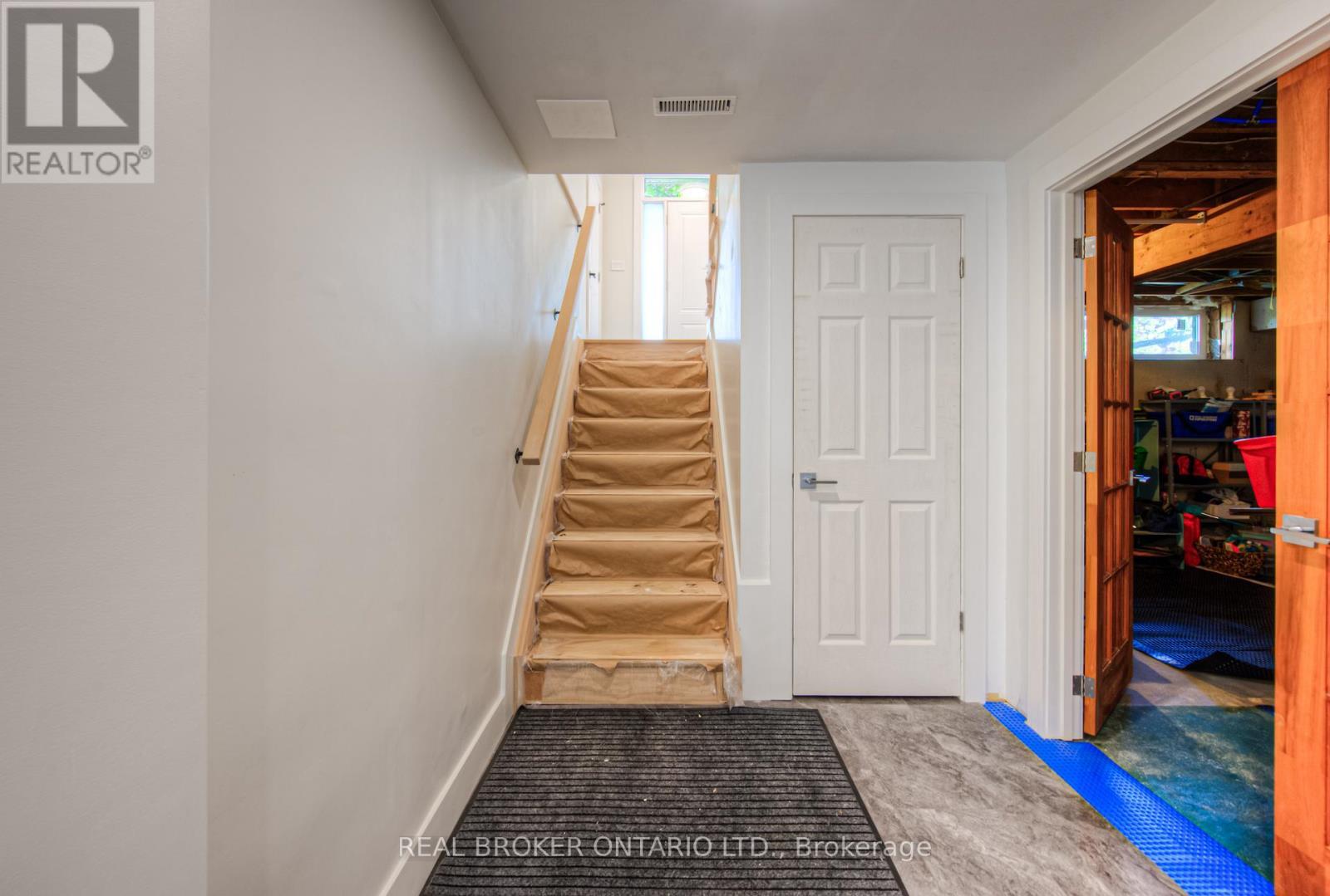 23 Carberry Road, Erin, ON - Indoor Photo Showing Other Room