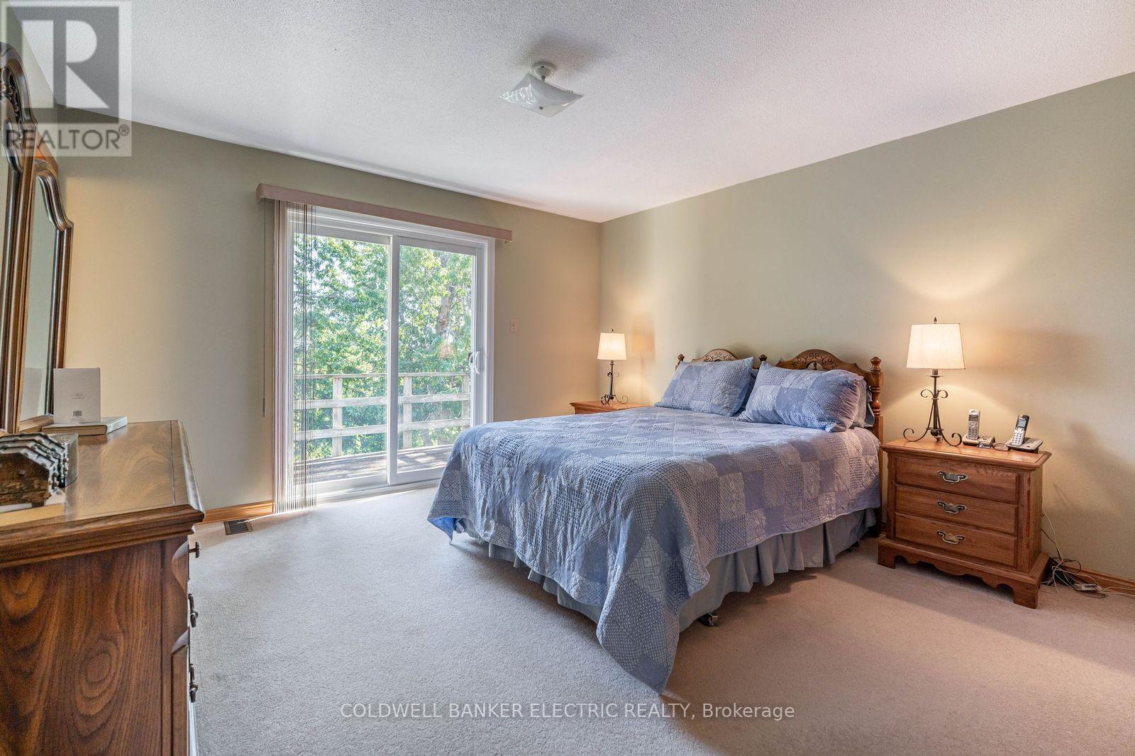 Primary Bedroom - 962 Golfview Road, Peterborough (Otonabee Ward 1), ON - Indoor Photo Showing Bedroom