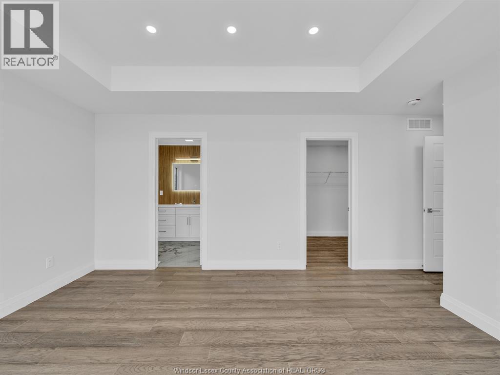 118 Bear Street, Essex, ON - Indoor Photo Showing Other Room