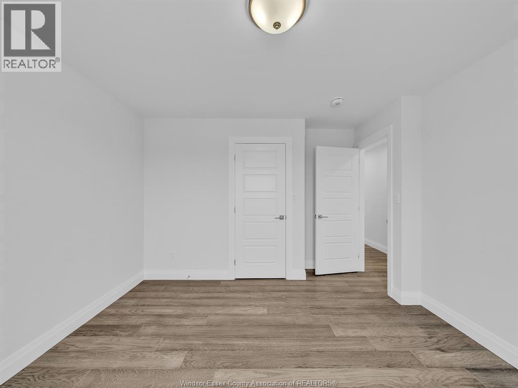 118 Bear Street, Essex, ON - Indoor Photo Showing Other Room