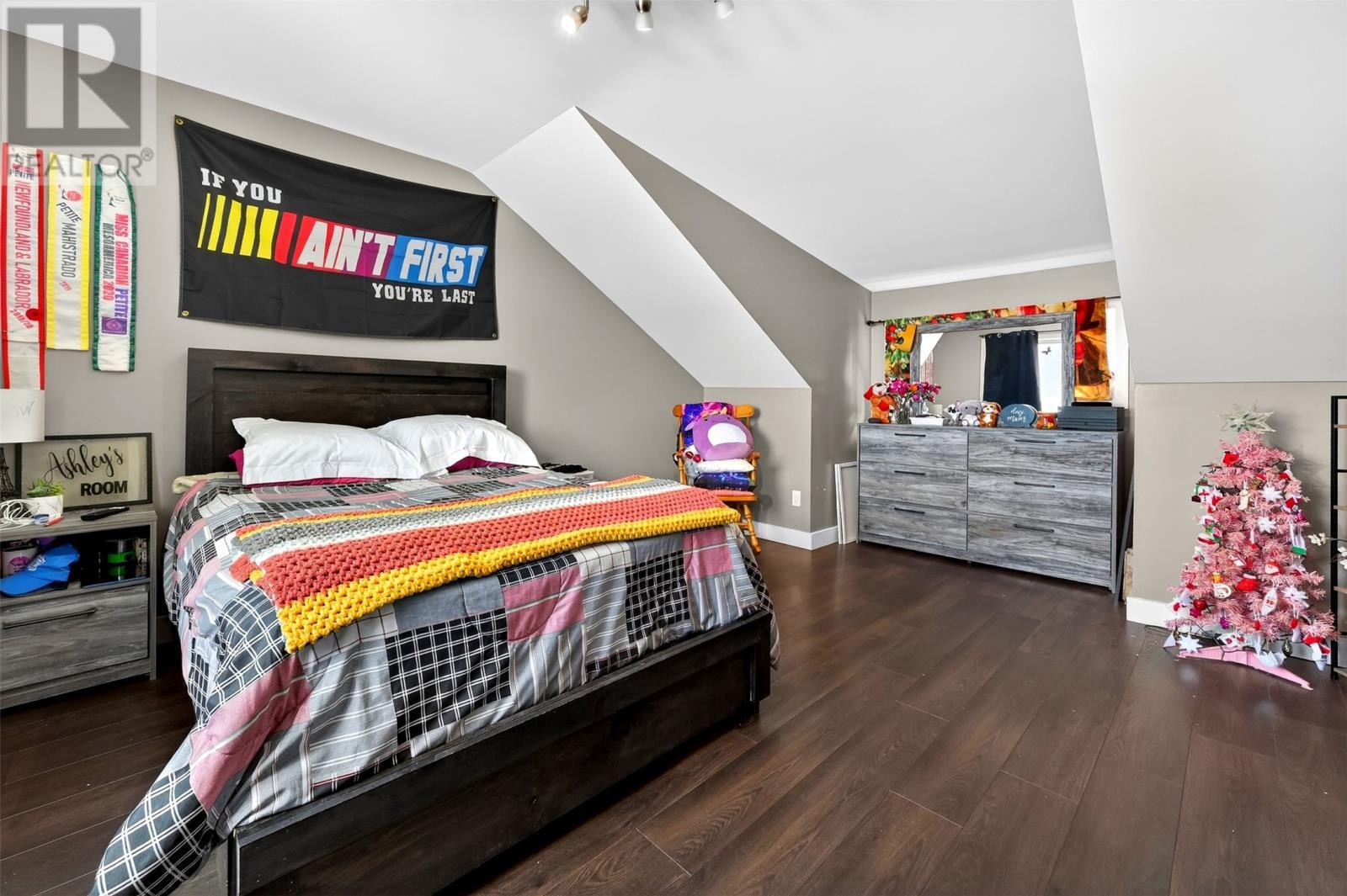 62 Chatwood Crescent, Conception Bay South, NL - Indoor Photo Showing Bedroom