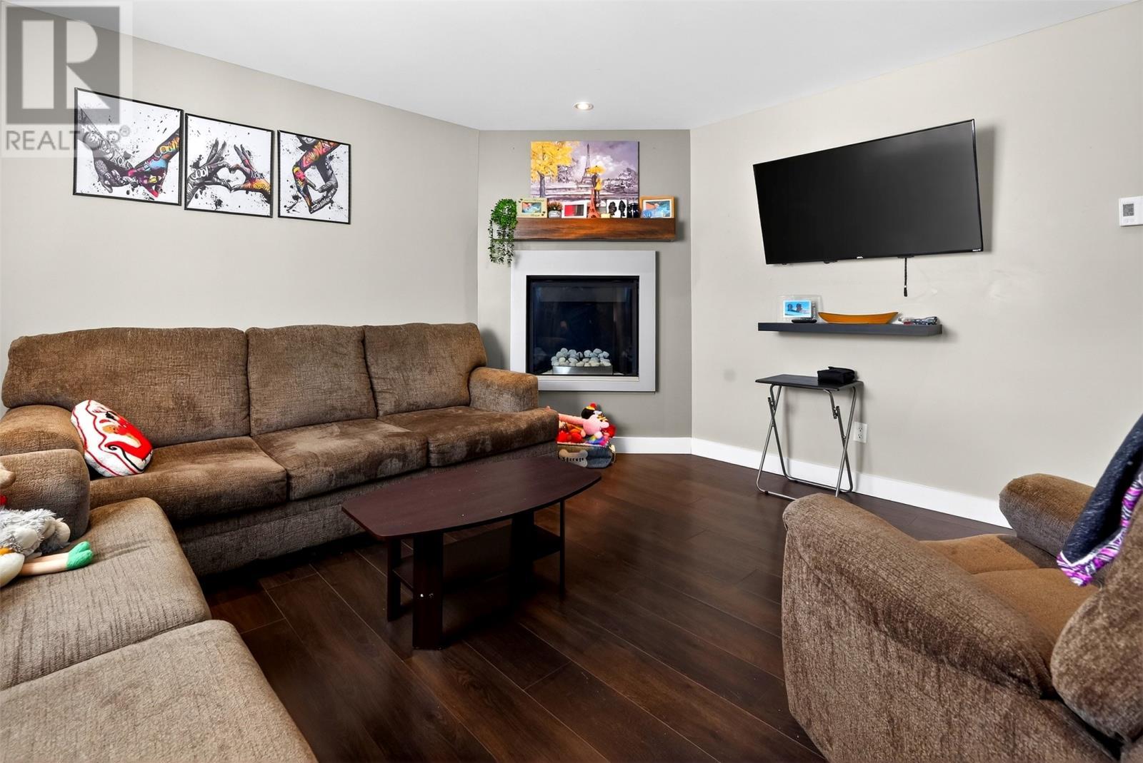 62 Chatwood Crescent, Conception Bay South, NL - Indoor Photo Showing Living Room