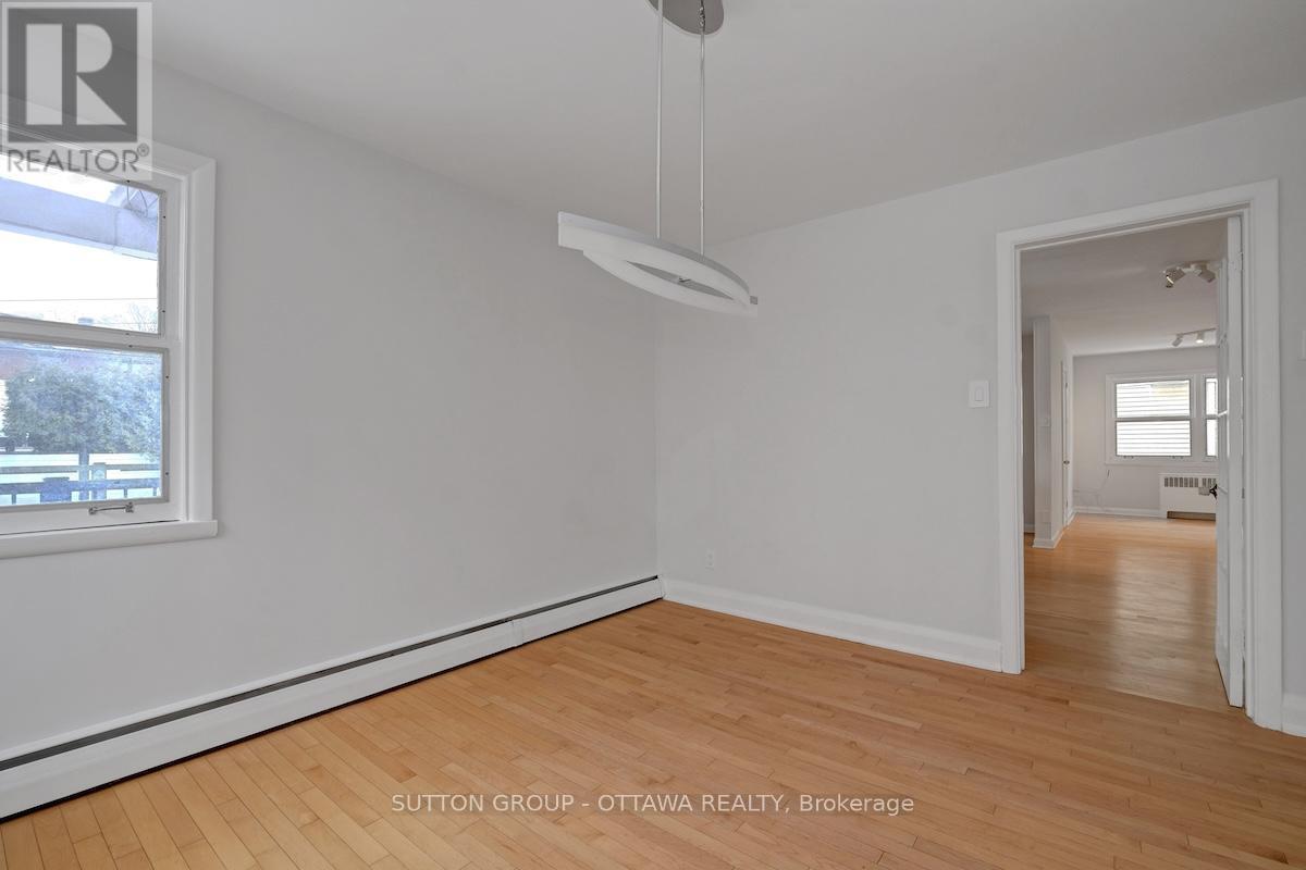 517 Braydon Avenue, Ottawa, ON - Indoor Photo Showing Other Room