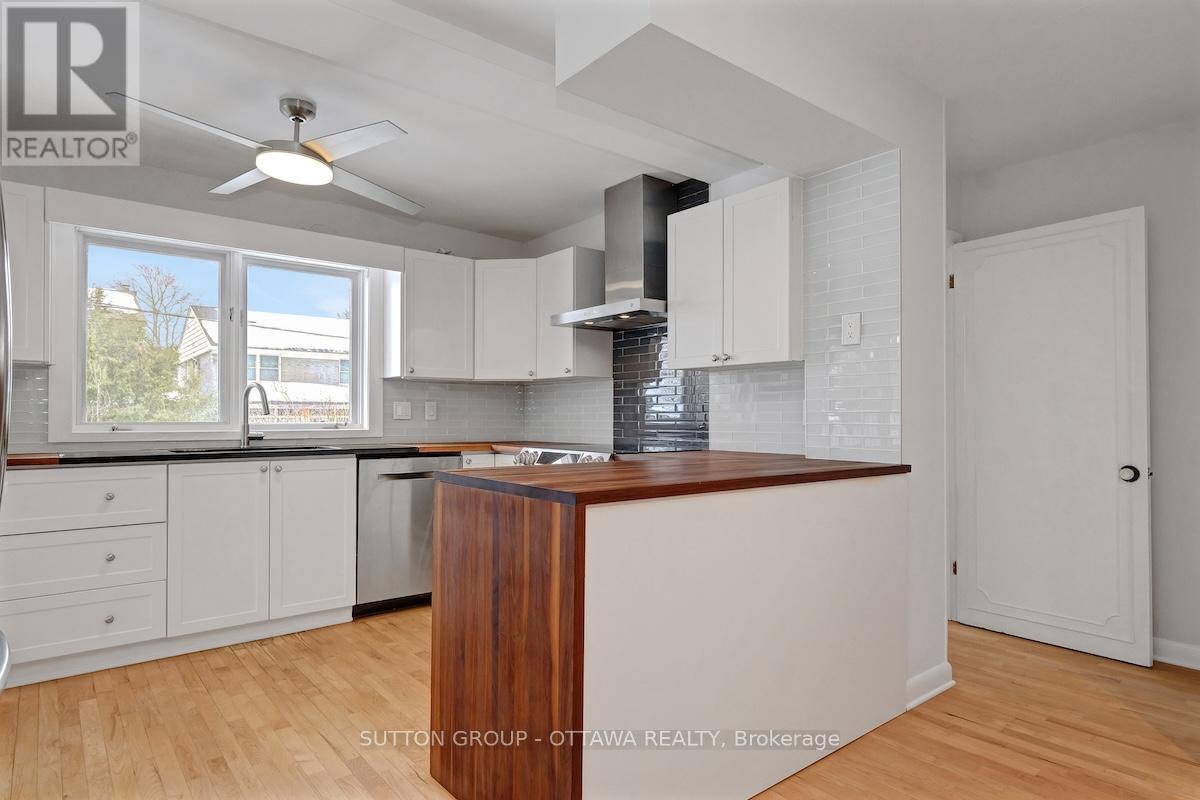 517 Braydon Avenue, Ottawa, ON - Indoor Photo Showing Kitchen