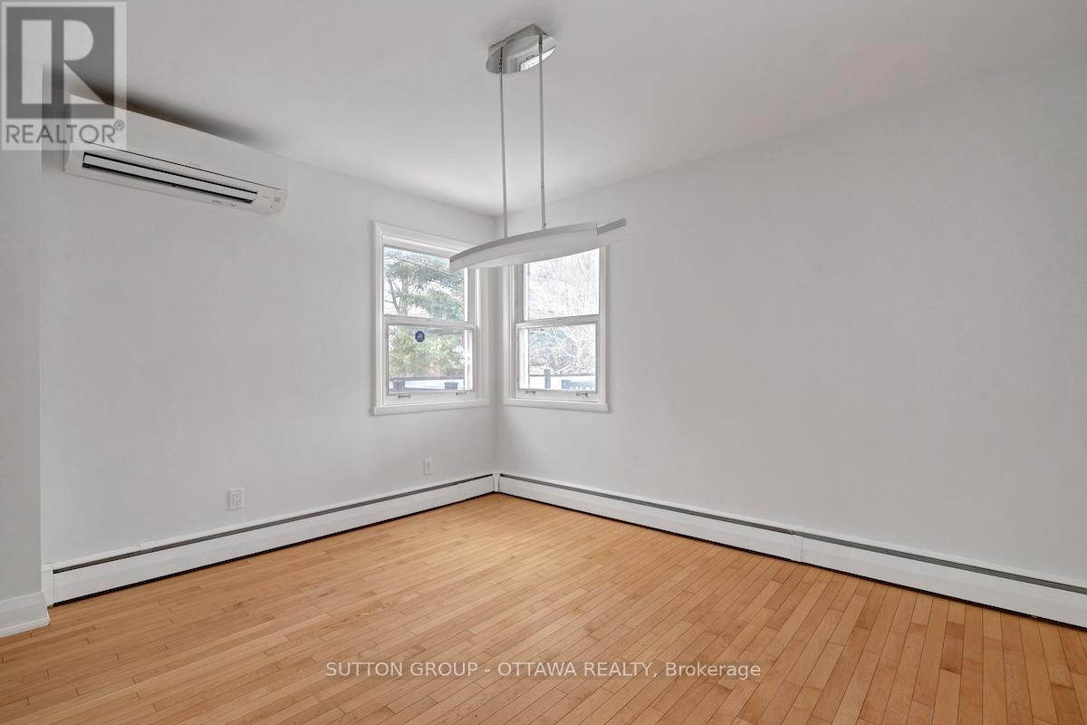 517 Braydon Avenue, Ottawa, ON - Indoor Photo Showing Other Room