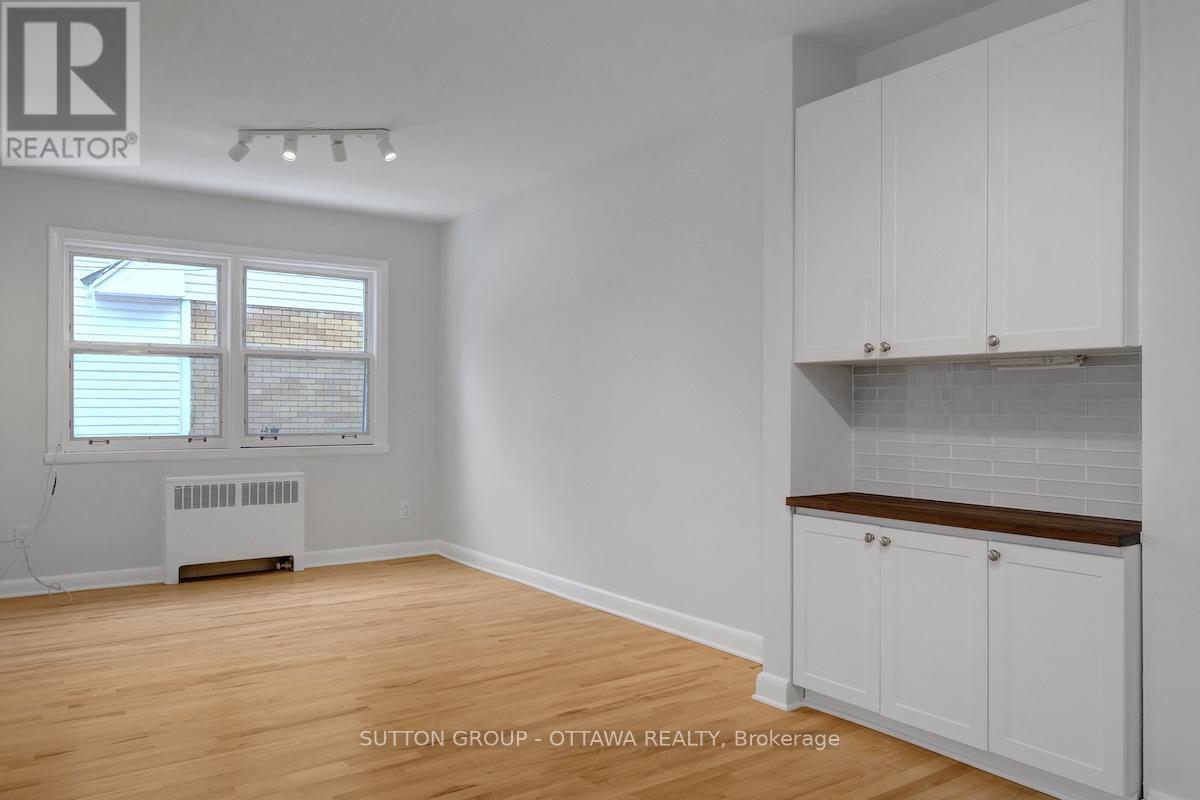 517 Braydon Avenue, Ottawa, ON - Indoor Photo Showing Other Room