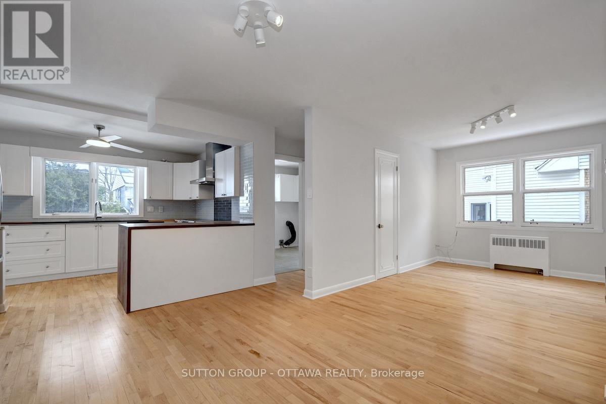 517 Braydon Avenue, Ottawa, ON - Indoor Photo Showing Kitchen