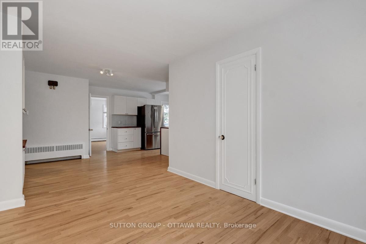 517 Braydon Avenue, Ottawa, ON - Indoor Photo Showing Other Room