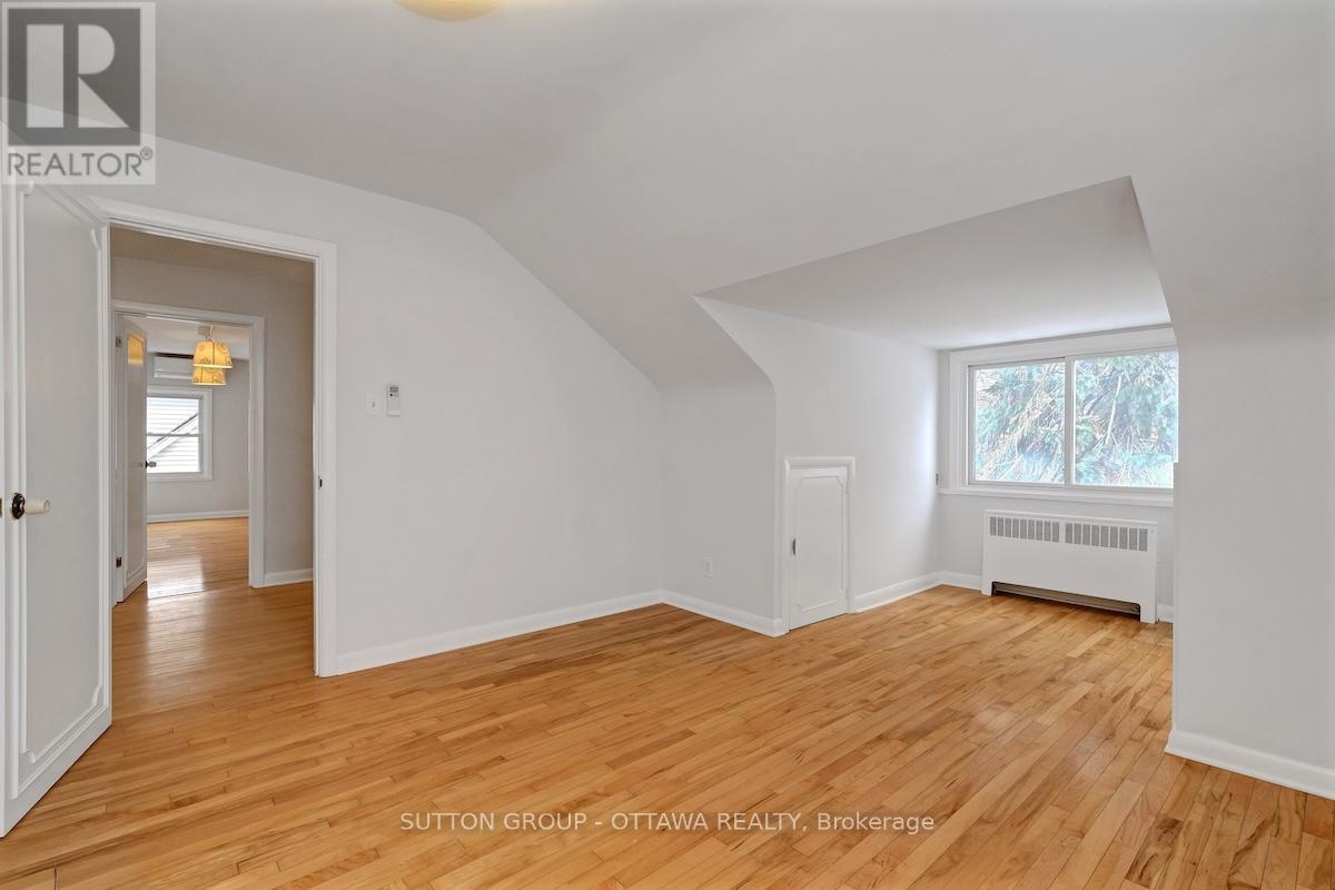 517 Braydon Avenue, Ottawa, ON - Indoor Photo Showing Other Room
