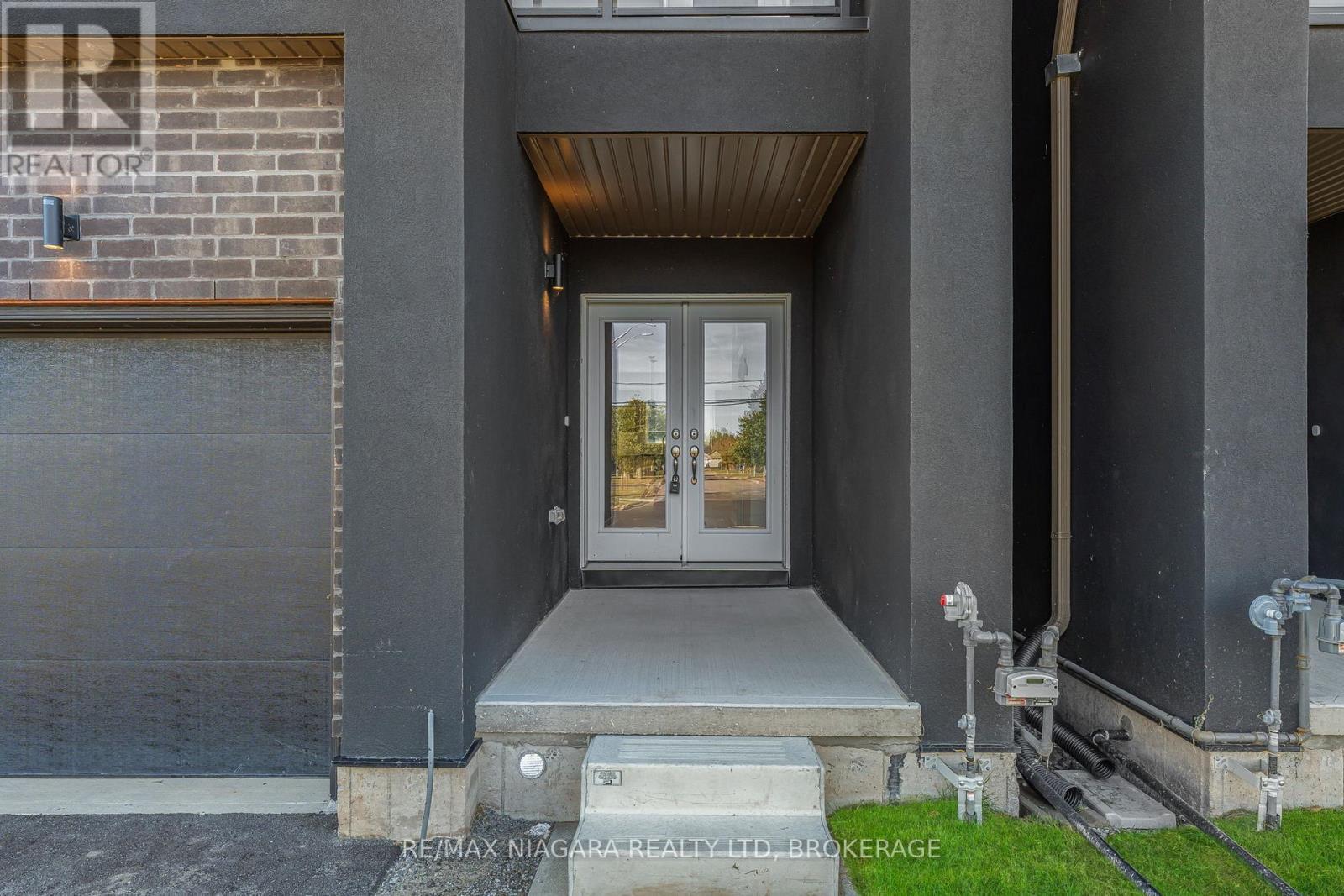 3219 Dominion Road, Fort Erie (Ridgeway), ON - Outdoor