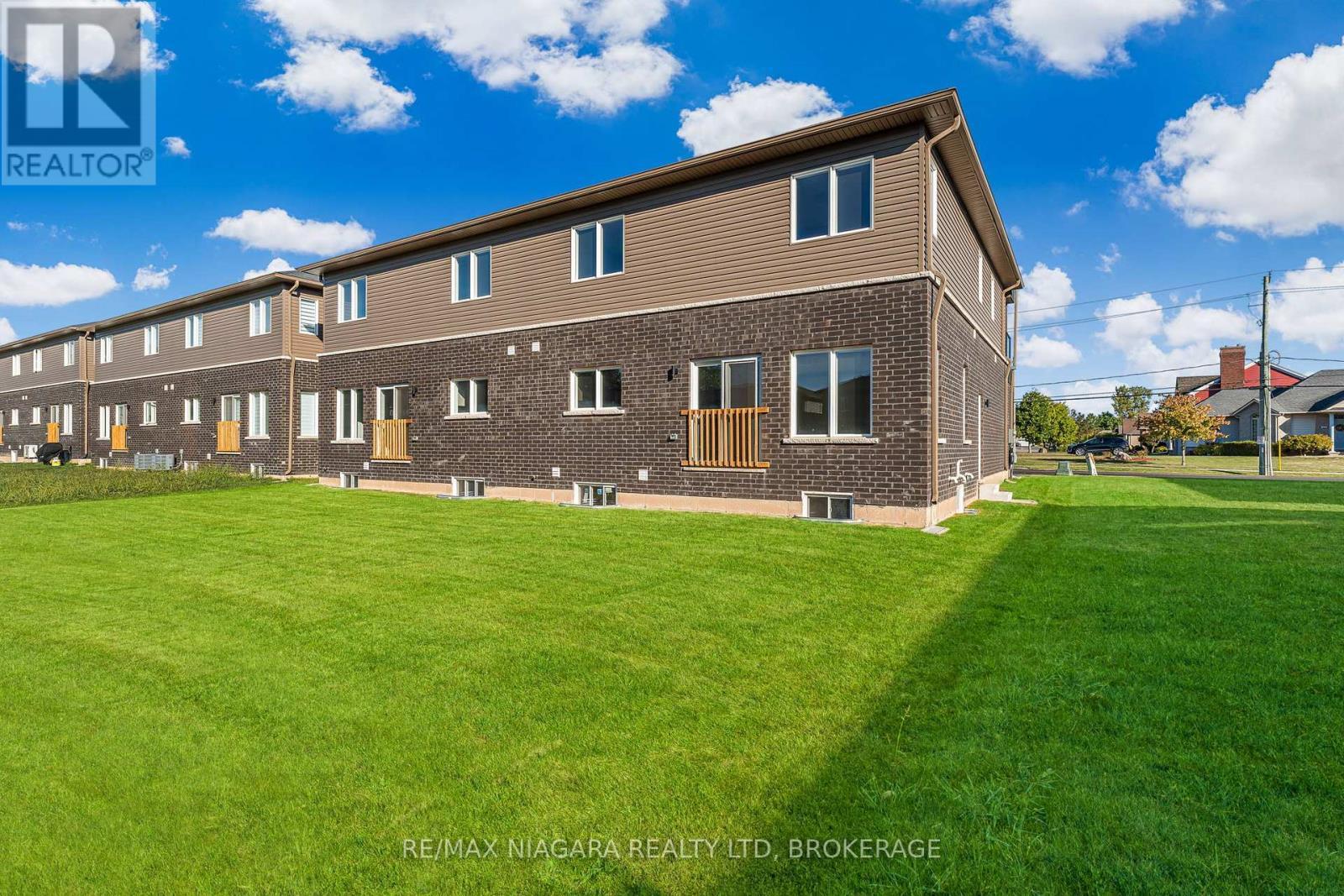 3219 Dominion Road, Fort Erie (Ridgeway), ON - Outdoor