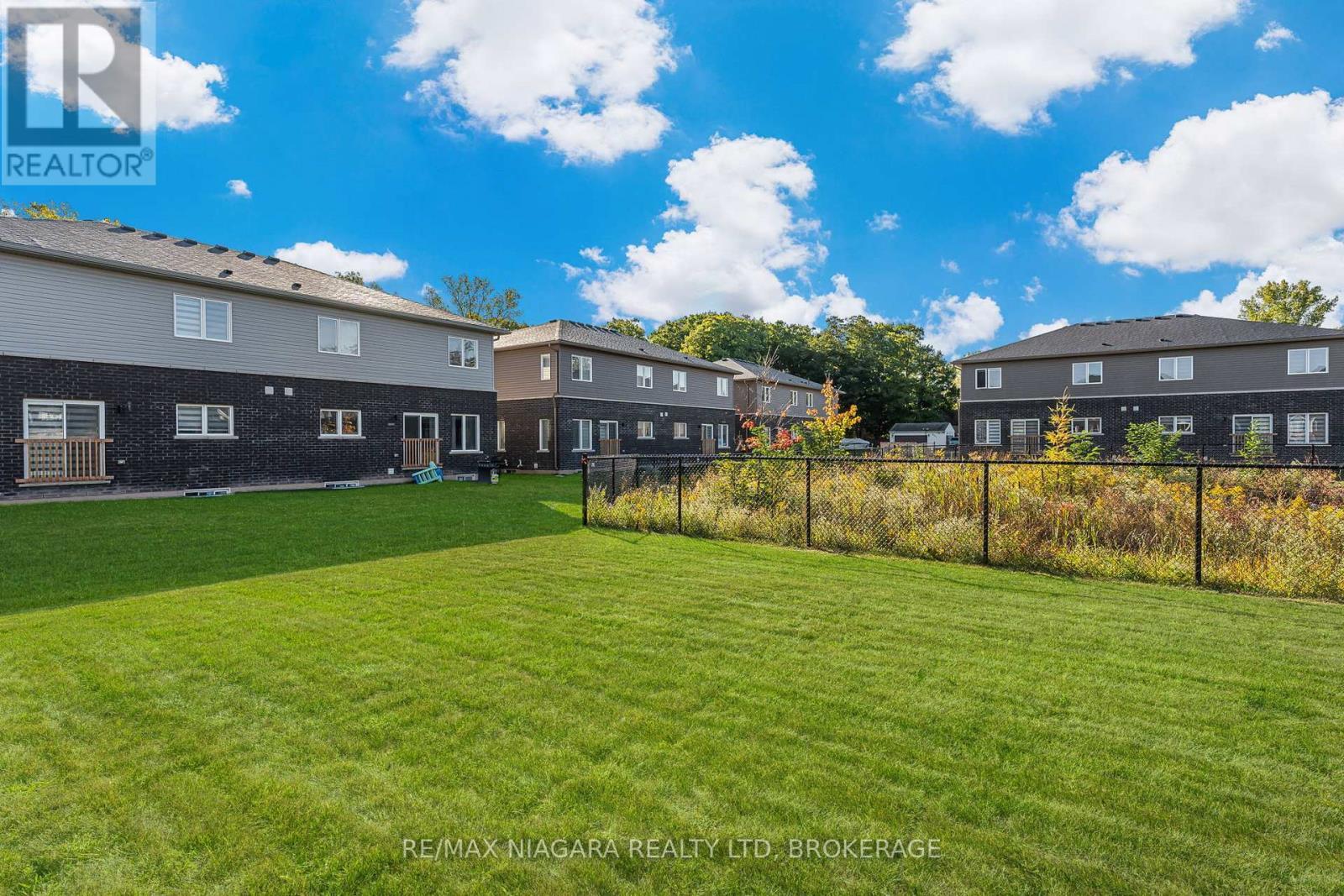 3219 Dominion Road, Fort Erie (Ridgeway), ON - Outdoor