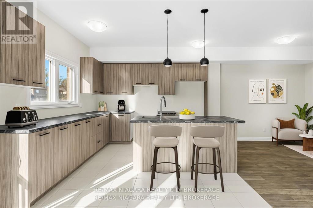 3219 Dominion Road, Fort Erie (Ridgeway), ON - Indoor Photo Showing Kitchen