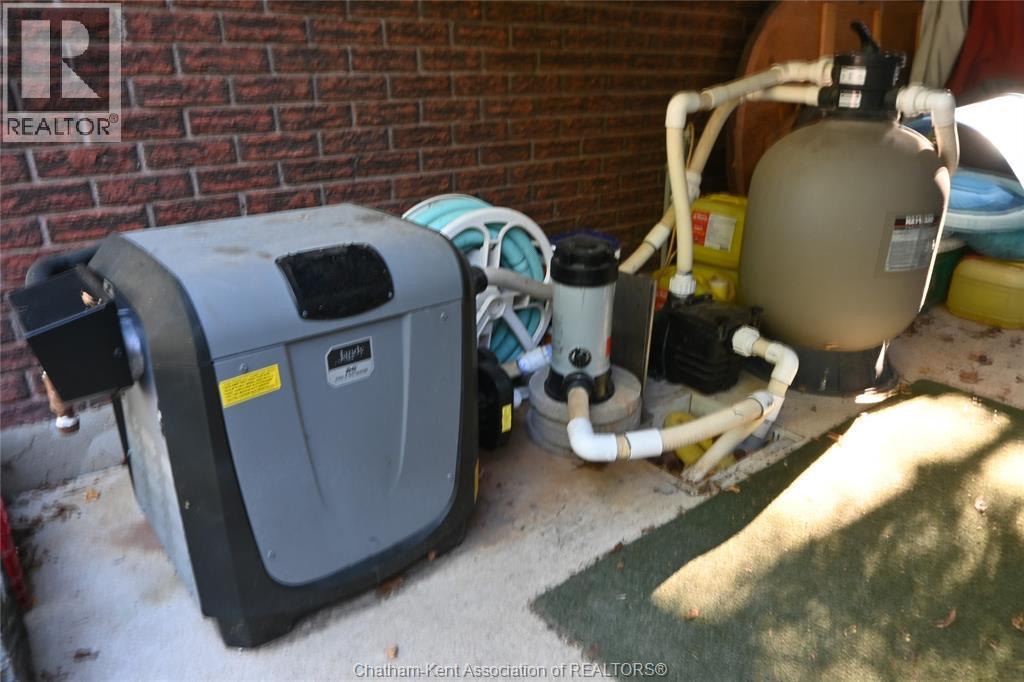 5 Bernard Avenue East, Ridgetown, ON -