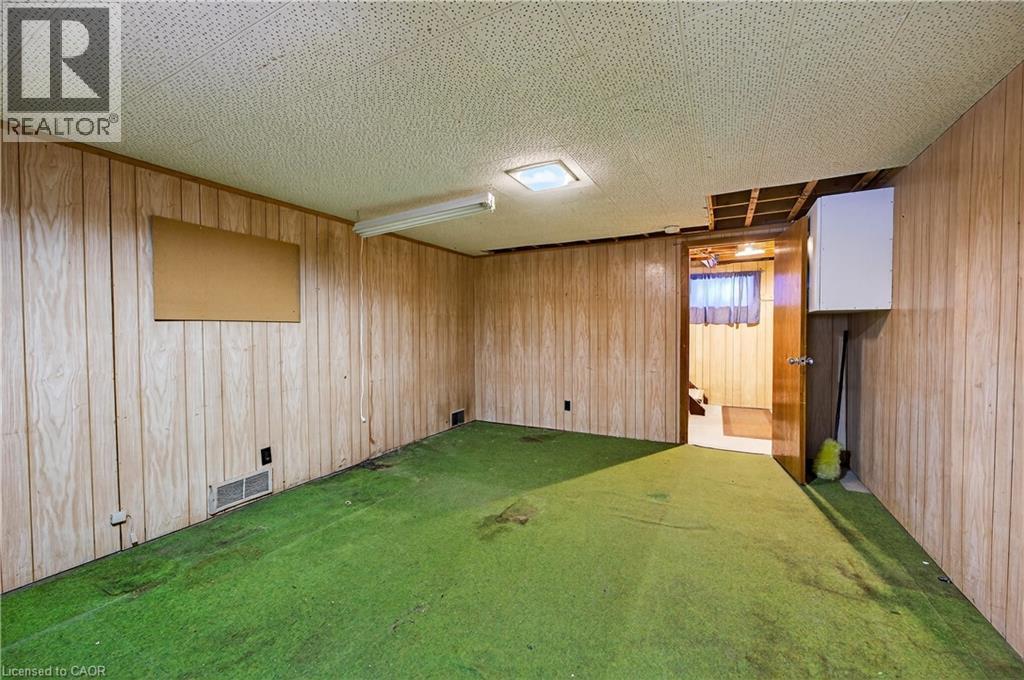 Rec Room - 126 West 4Th Street, Hamilton, ON - Indoor