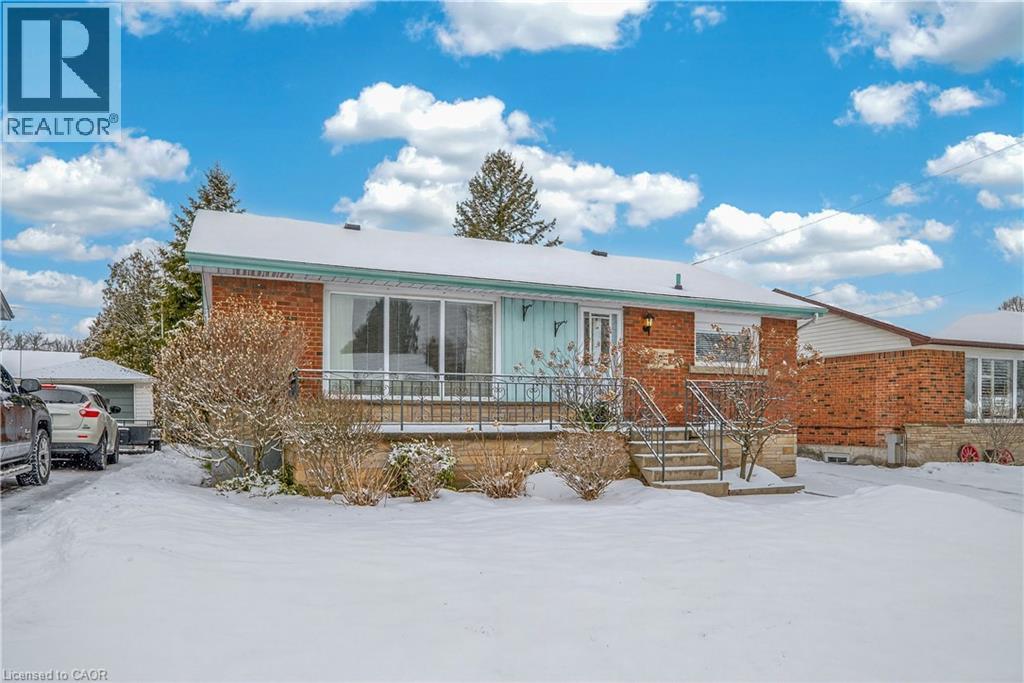 126 West 4Th Street, Hamilton, ON - Outdoor With Deck Patio Veranda