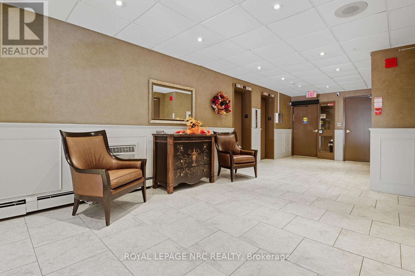 Wait here for your Uber - 401 - 141 Church Street, St. Catharines (Downtown), ON - Indoor Photo Showing Other Room