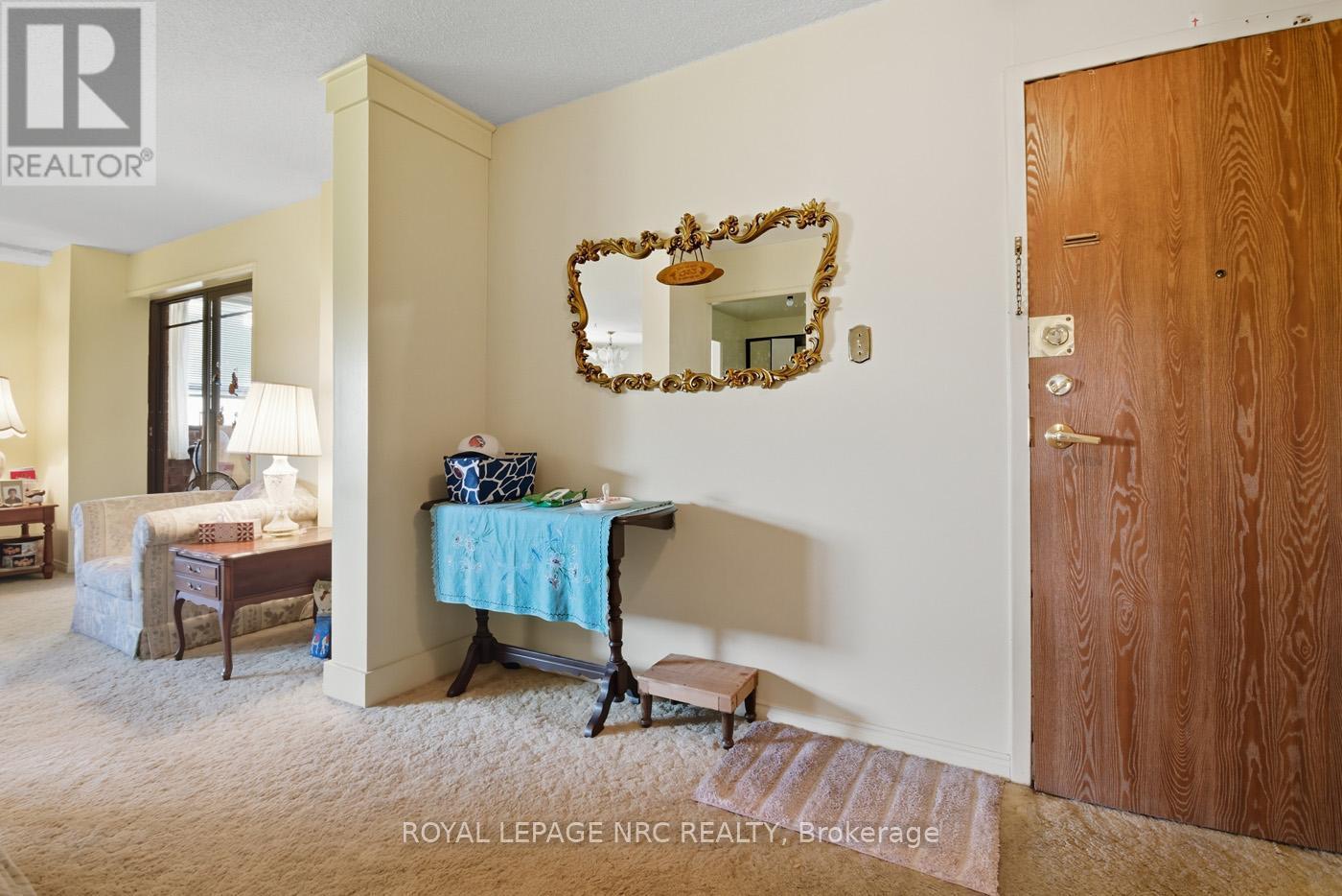 Please come in - 401 - 141 Church Street, St. Catharines (Downtown), ON - Indoor Photo Showing Other Room