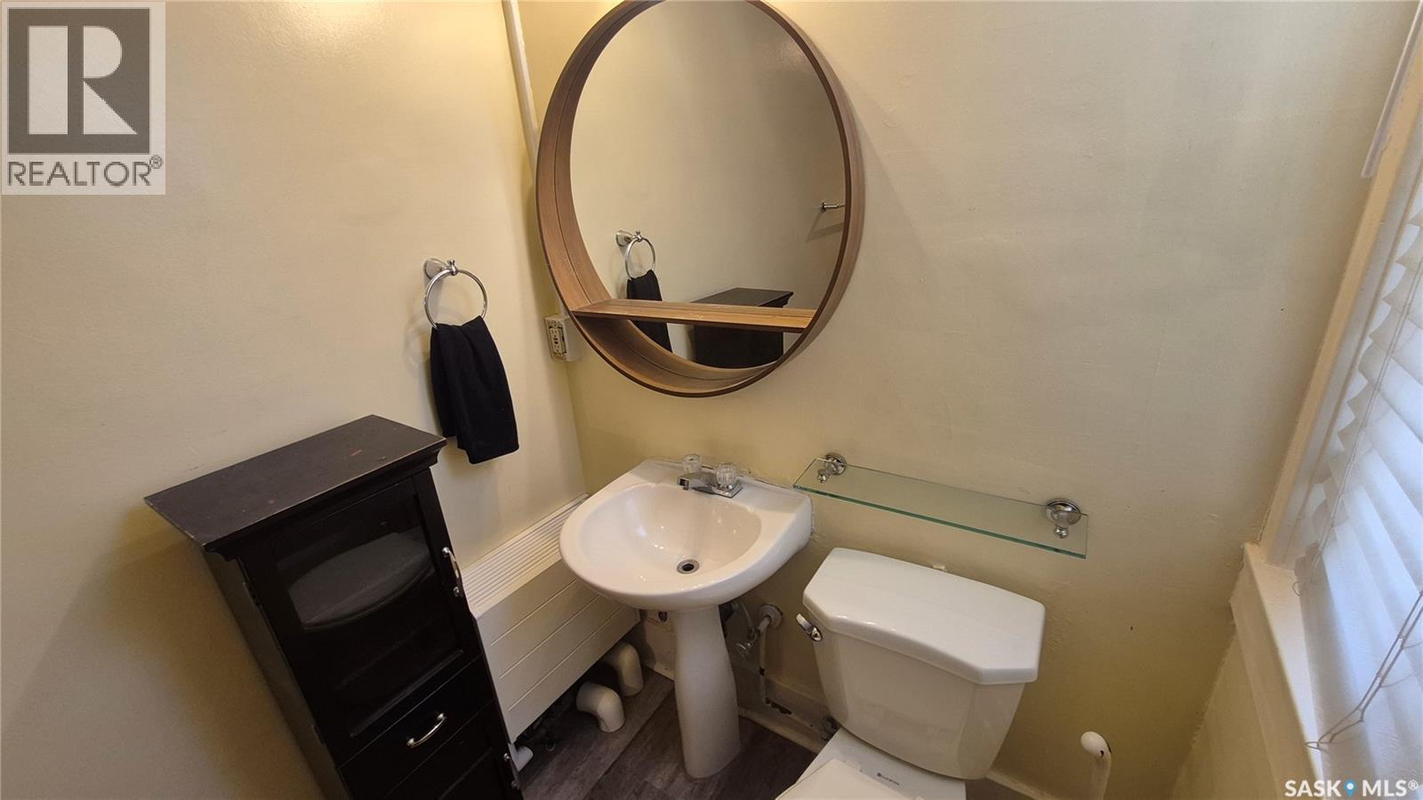 12 2201 14Th Avenue, Regina, SK - Indoor Photo Showing Bathroom