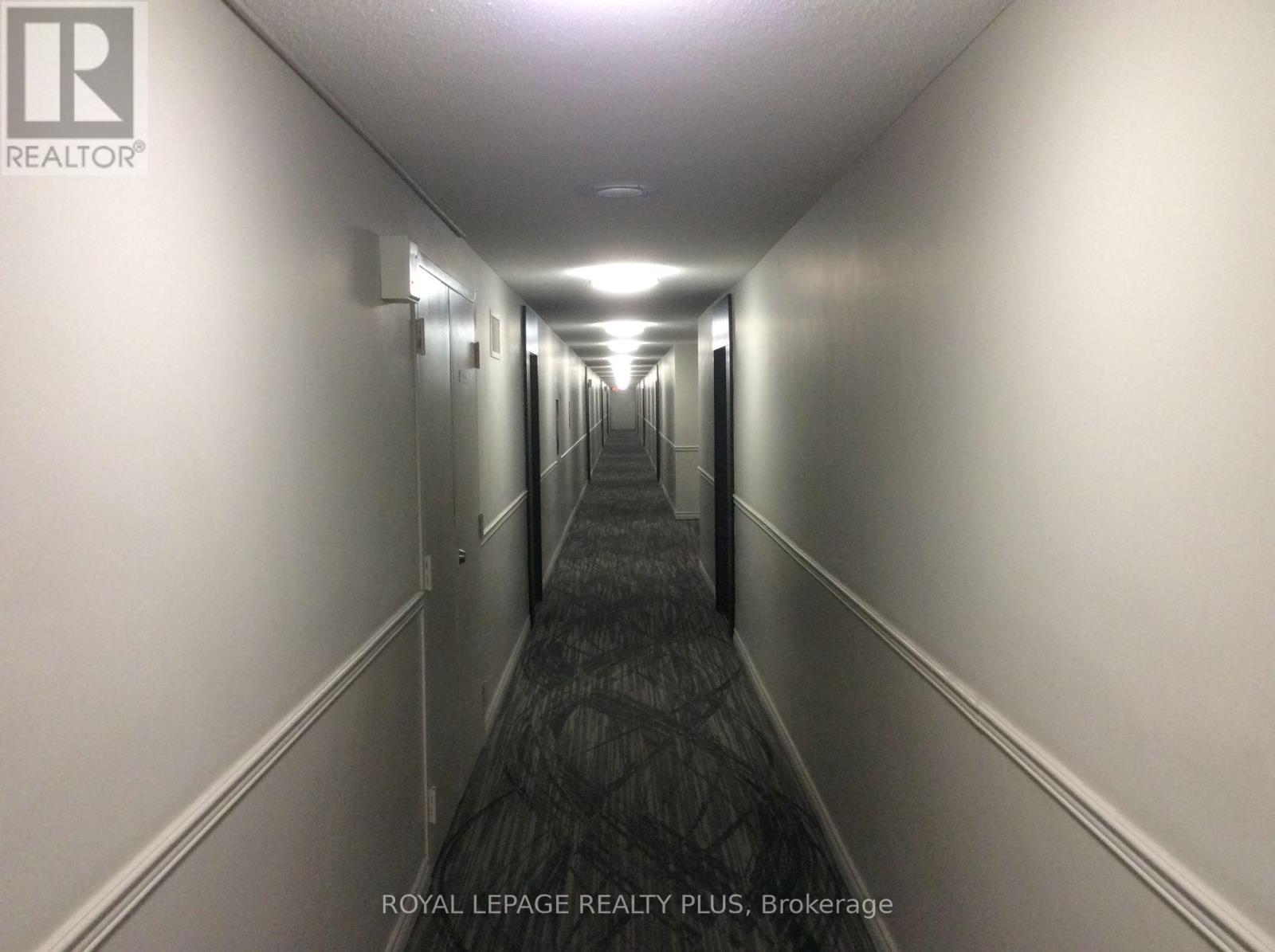 207 - 1100 Caven Street, Mississauga, ON - Indoor Photo Showing Other Room