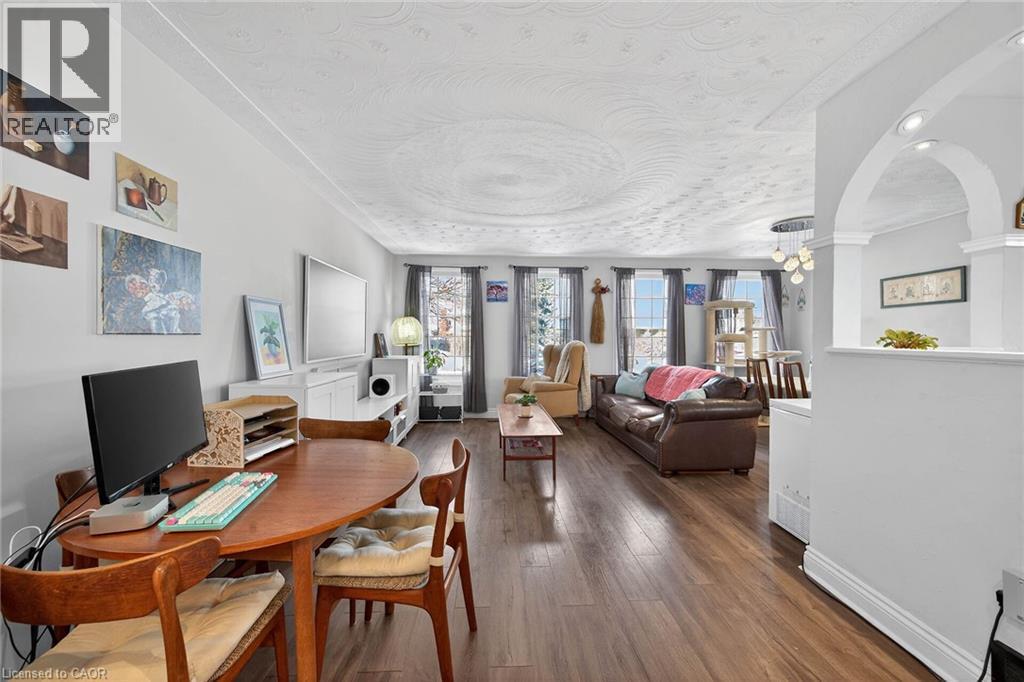 327 Eaglewood Drive, Hamilton, ON - Indoor