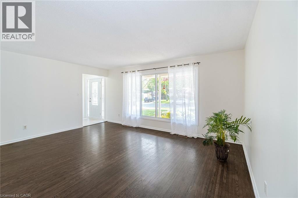 1093 Parthia Crescent, Mississauga, ON - Indoor Photo Showing Other Room
