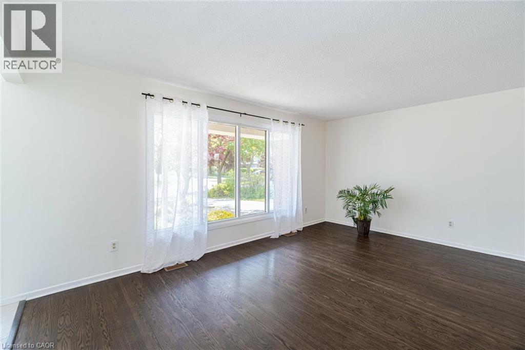 1093 Parthia Crescent, Mississauga, ON - Indoor Photo Showing Other Room